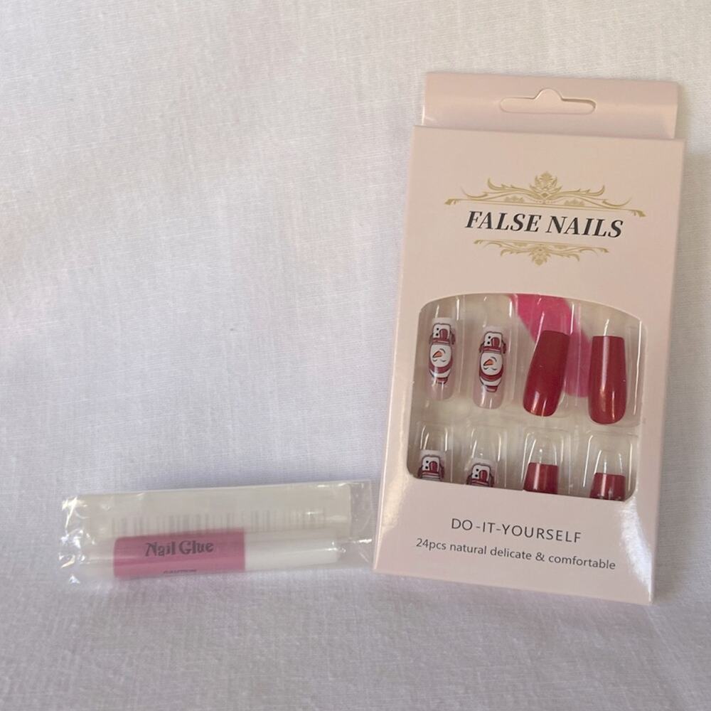 Festive Winter Press On Nails 25 pc Set Holiday Square Medium Length w/ Glue - Picture 3 of 3